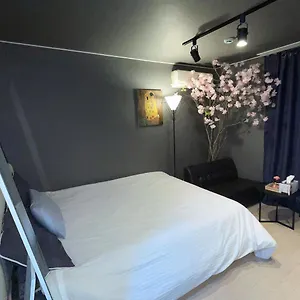 Apartment Ellen House, Seoul